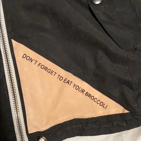 VINTAGE WINDBREAKER HOODIE (HEALTHYKID) - Picture 3 of 6